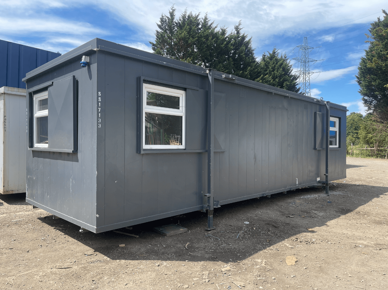 32ft x 10ft Anti Vandal jack leg canteen