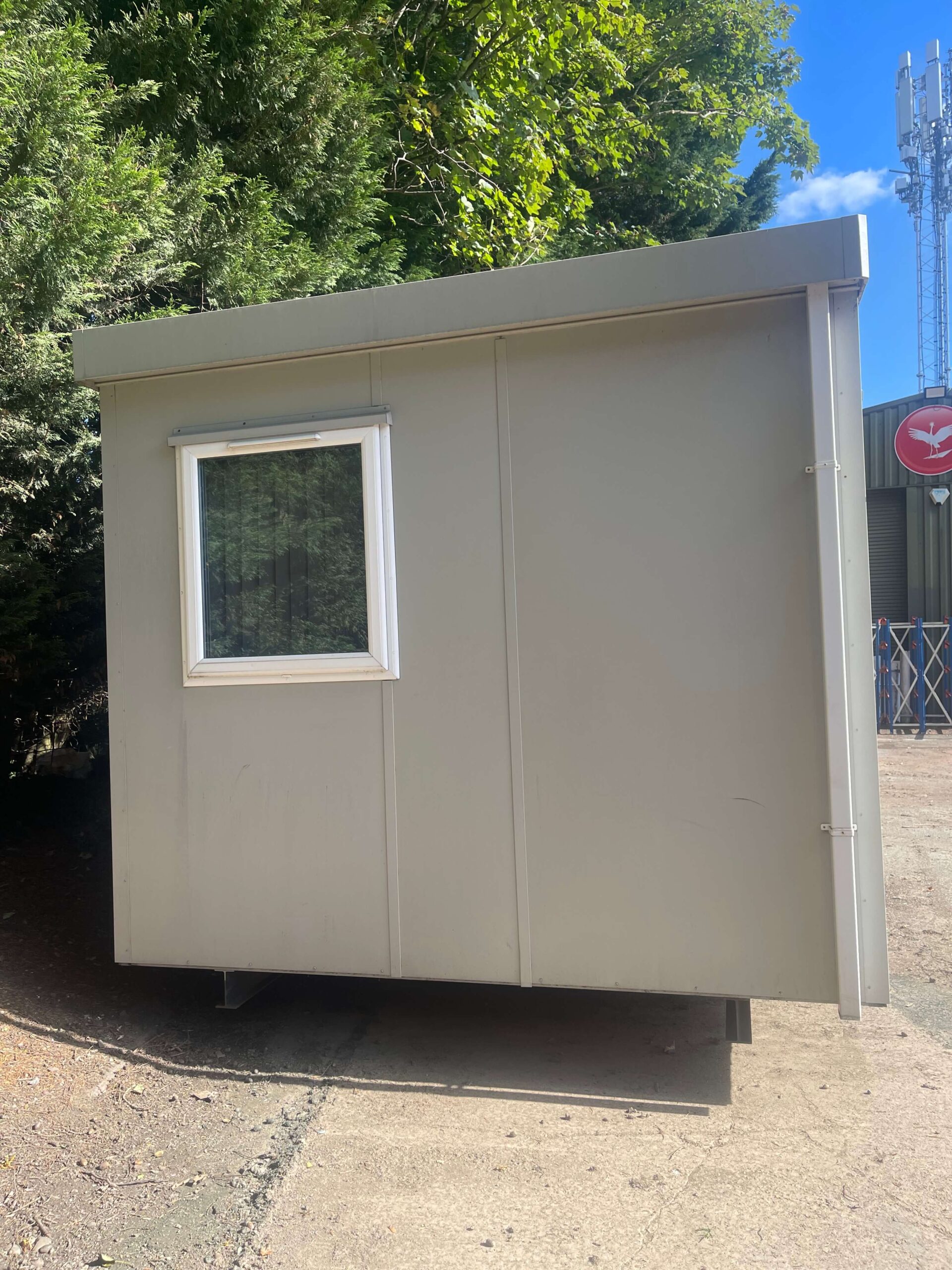 40ft x 10ft Portable Cabin