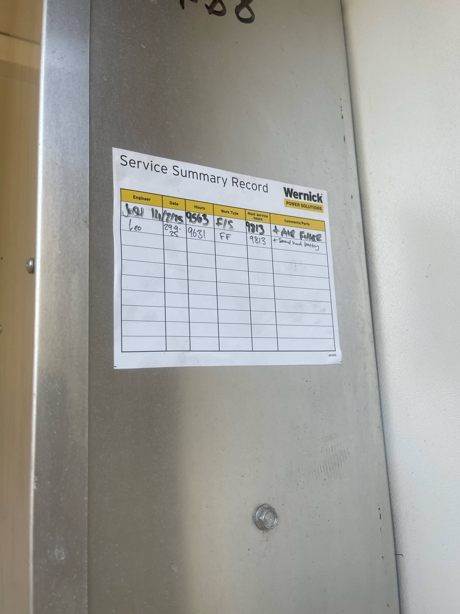 25ft x 9ft Eco Welfare Unit with Generator